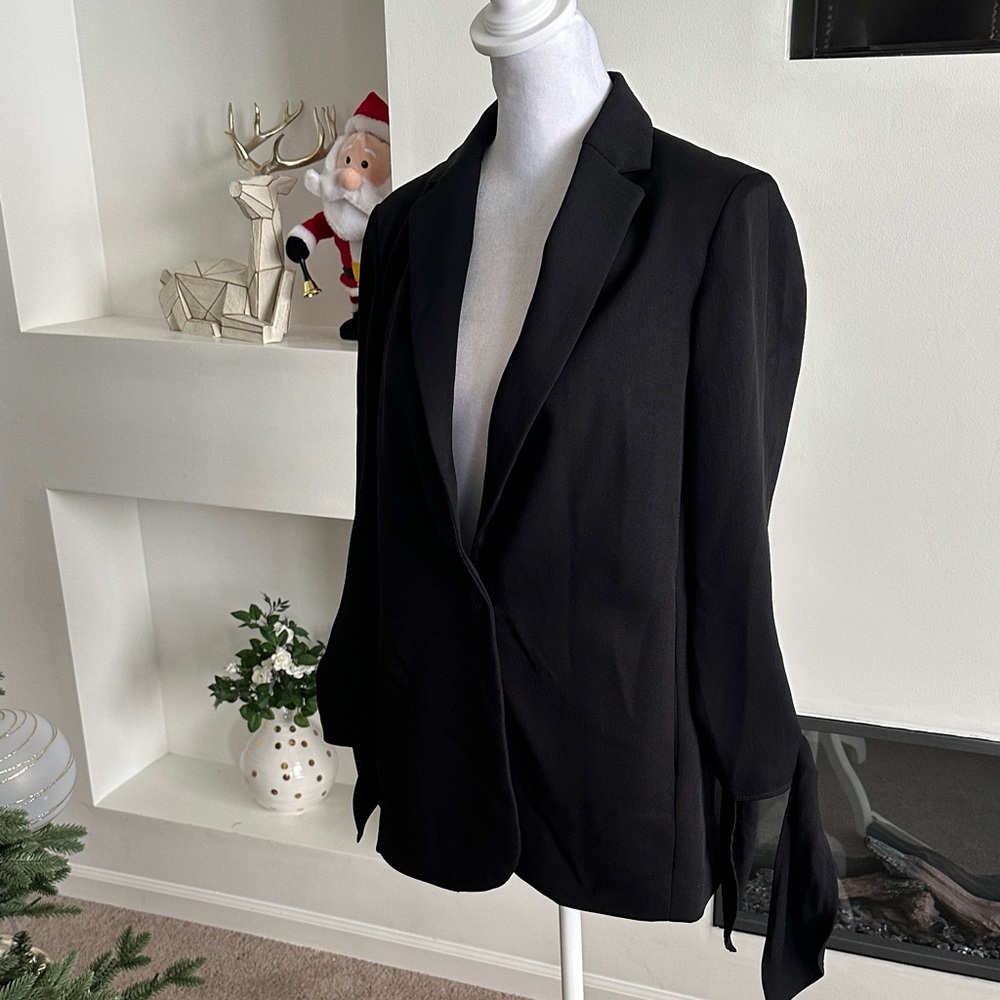 Cartonnier Classic Black Blazer - Picture 3 of 8